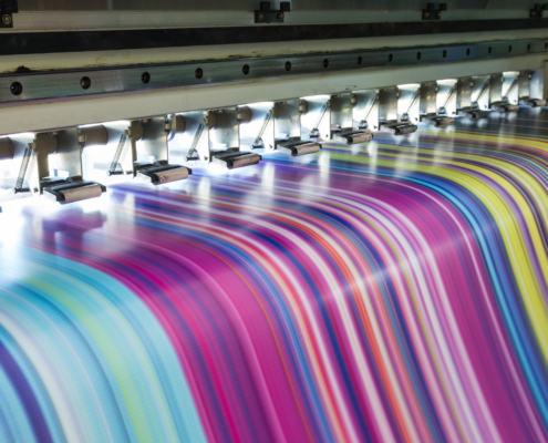 Large inkjet printer working multicolor on vinyl banner